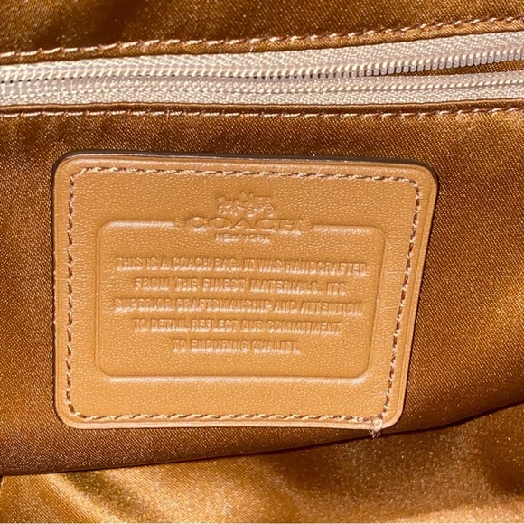 Coach Charlie Hobo Shoulder Bag EUC - Picture 3 of 9